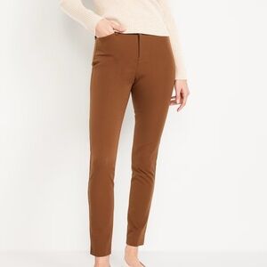 NWOT Old Navy Pixie Pants - 12